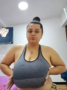 Miss balloonsmila online show from October 5, 2025, 5:11 pm