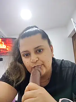 Miss balloonsmila online show from November 16, 2025, 11:10 pm