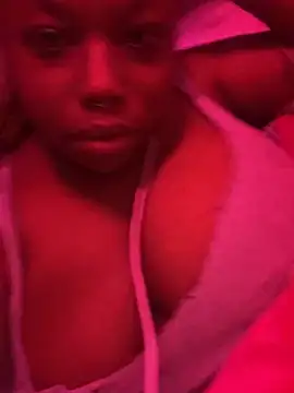 kiaxkiaa online show from December 16, 2024, 3:19 am