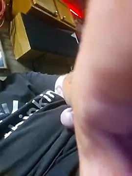 tileguyyy online show from September 13, 2025, 6:35 am