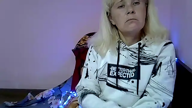 sakura blonde online show from December 28, 2024, 9:19 pm