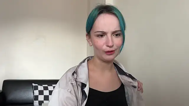 bumble bee online show from December 28, 2024, 10:03 am