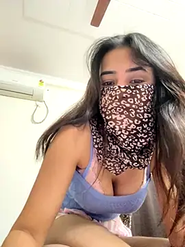 Kirti Mittal online show from November 17, 2025, 11:27 am