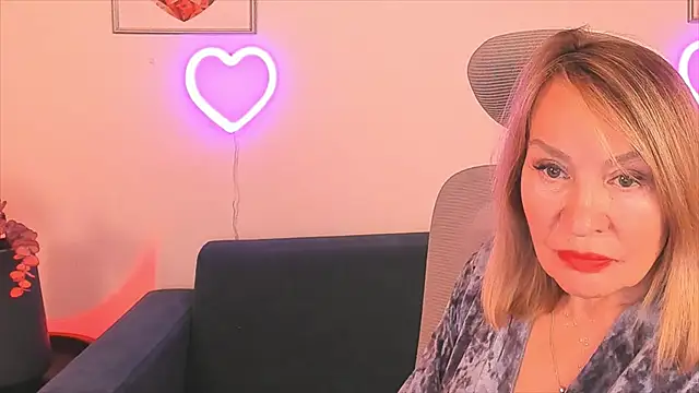 Snapshot of RosalindaFortuna chatting on December 26, 2024, 2:59 pm RosalindaFortuna online show from December 26, 2024, 2:59 pm