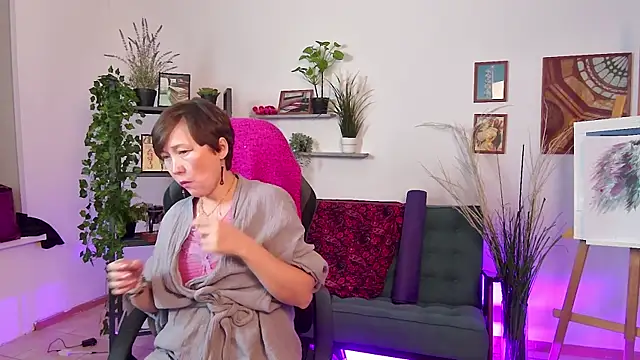 Snapshot of RosalindaFortuna chatting on January 24, 2025, 2:30 pm RosalindaFortuna online show from January 24, 2025, 2:30 pm