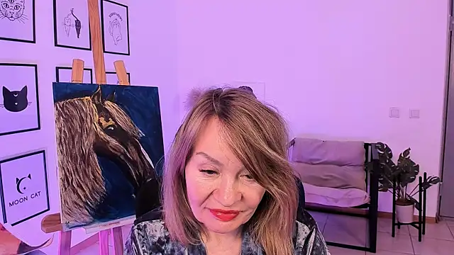 Snapshot of RosalindaFortuna chatting on February 5, 2025, 1:54 pm RosalindaFortuna online show from February 5, 2025, 1:54 pm