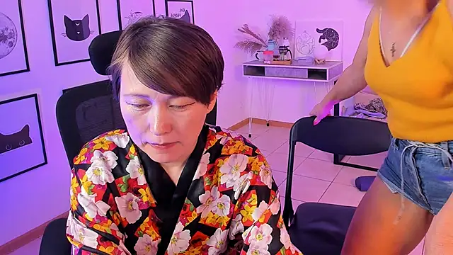 Snapshot of RosalindaFortuna chatting on February 11, 2025, 2:02 pm RosalindaFortuna online show from February 11, 2025, 2:02 pm