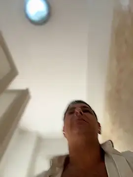 SecretlyDD online show from November 12, 2025, 9:42 am