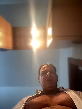 SecretlyDD online show from November 17, 2025, 9:26 am