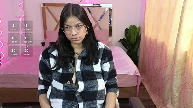 Emilly tay online show from January 3, 2025, 3:12 pm