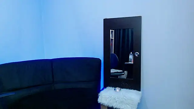 arianna ros3 online show from February 5, 2025, 10:01 pm