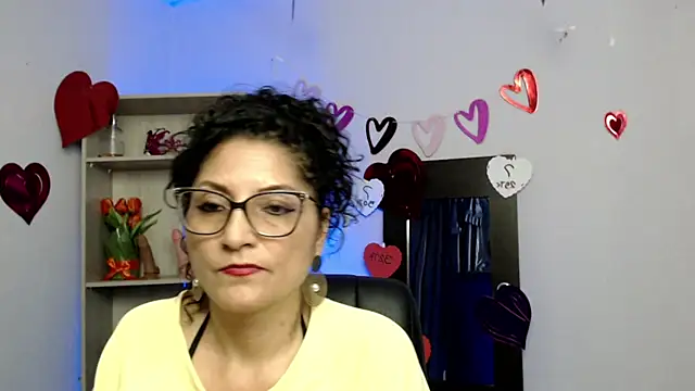 arianna ros3 online show from February 15, 2025, 7:17 pm