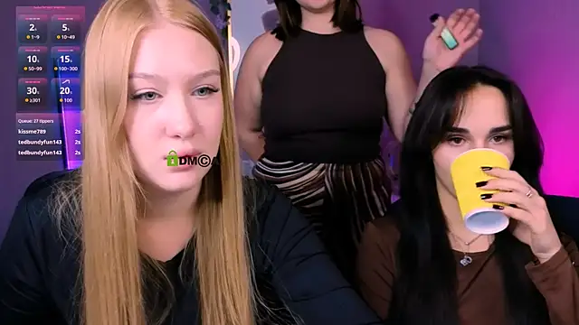 playful sophie online show from October 21, 2025, 3:29 am