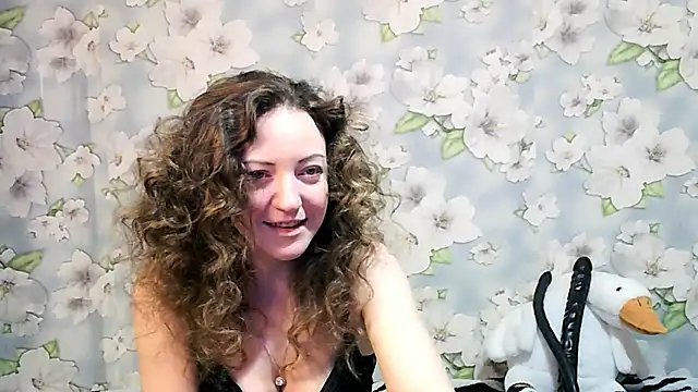 KattyLuuu online show from March 19, 2025, 8:43 pm