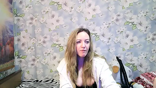 KattyLuuu online show from October 19, 2025, 8:59 am