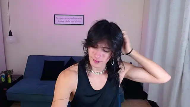 andreey50 online show from January 6, 2025, 11:42 pm