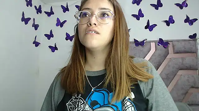 Anny Fox- online show from November 28, 2025, 3:42 am