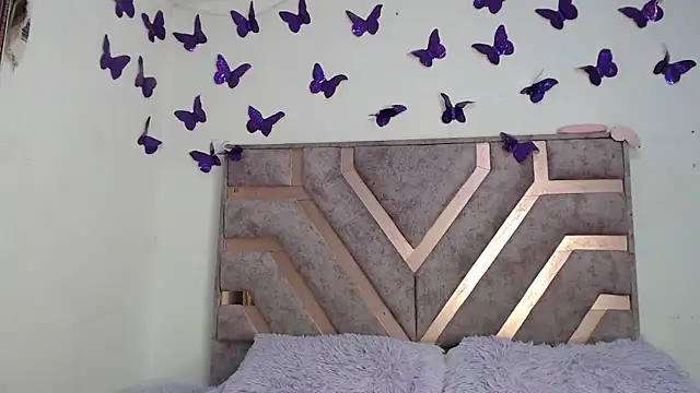 Anny Fox- online show from February 21, 2026, 4:02 am