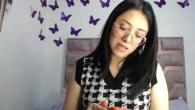 Snapshot of Anny_Fox- chatting on May 30, 2026, 4:09 am Anny Fox- online show from May 30, 2026, 4:09 am