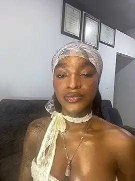 Snapshot of Zizi-campbel chatting on March 8, 2025, 10:00 am Zizi-campbel online show from March 8, 2025, 10:00 am