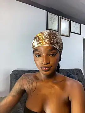 Snapshot of Zizi-campbel chatting on March 11, 2025, 9:02 am Zizi-campbel online show from March 11, 2025, 9:02 am