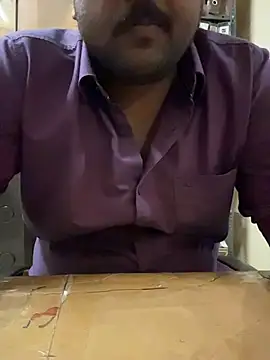 Snapshot of Hillz_king_98 chatting on October 10, 2025, 11:04 pm Hillz king 98 online show from October 10, 2025, 11:04 pm