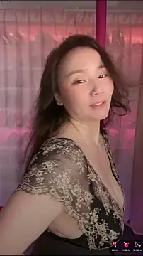 baobaomiqi linger online show from September 15, 2025, 5:02 pm