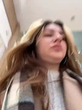 MayaMystic online show from February 28, 2025, 9:04 am