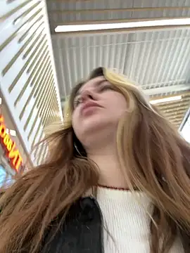 MayaMystic online show from March 10, 2025, 8:59 am