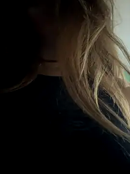 MayaMystic online show from November 11, 2025, 11:32 am