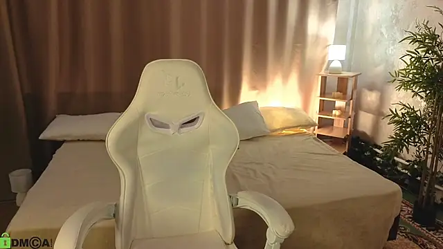 Cheryl  Brown online show from April 21, 2026, 1:29 am