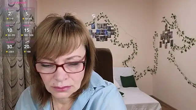 Miss Moren online show from November 24, 2025, 4:34 am