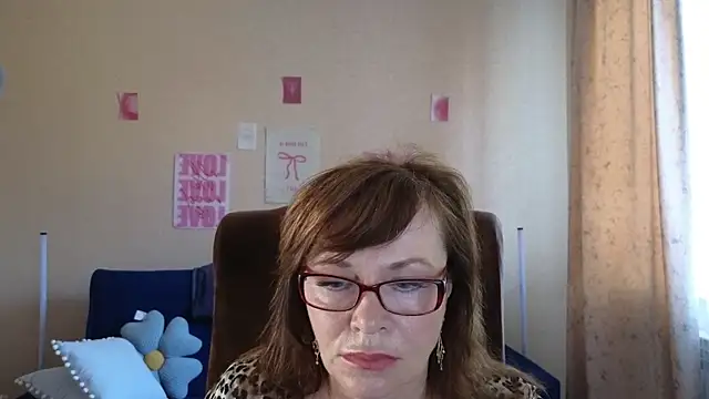 Snapshot of Miss_Moren chatting on August 8, 2026, 5:20 am Miss Moren online show from August 8, 2026, 5:20 am