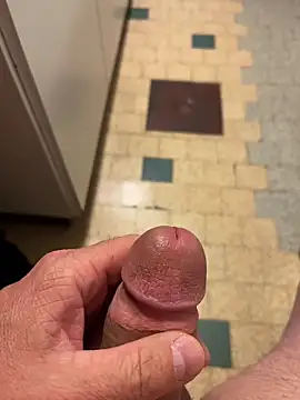 mikiss789 online show from October 29, 2025, 4:26 am