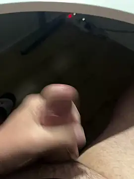 mikiss789 online show from April 19, 2026, 4:12 am