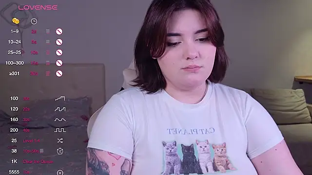 YumiYammy online show from December 5, 2025, 8:05 pm