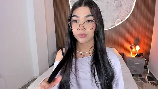 RoseCassie online show from May 15, 2026, 1:29 pm