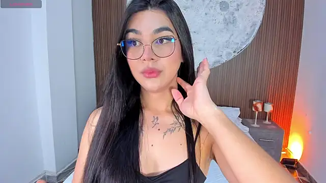RoseCassie online show from May 23, 2026, 12:53 pm