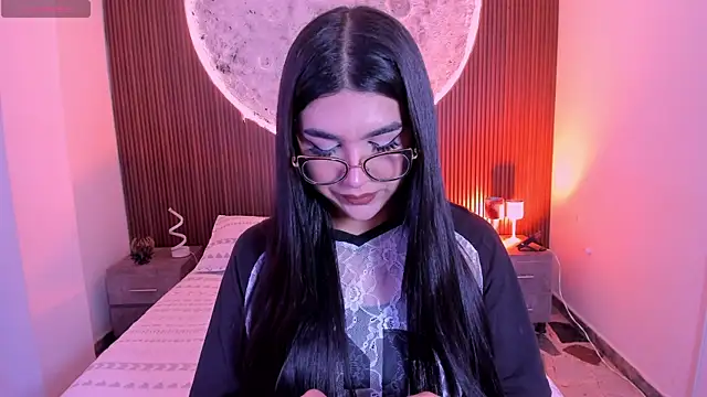 RoseCassie online show from June 19, 2026, 1:48 pm