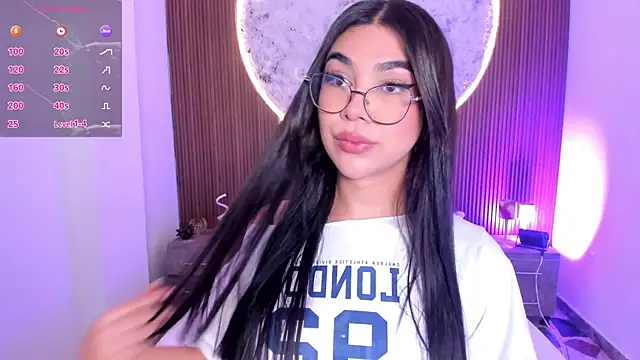 RoseCassie online show from July 12, 2026, 1:24 pm