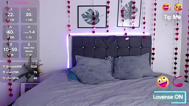 mia collens online show from March 15, 2025, 8:04 am