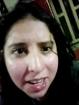 Snapshot of valentina568 chatting on October 16, 2025, 2:45 am valentina568 online show from October 16, 2025, 2:45 am