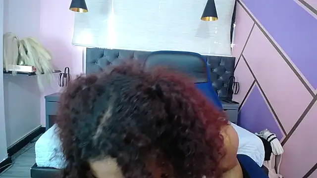 lauraltt online show from January 27, 2025, 1:19 pm