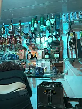 lauraltt online show from September 15, 2025, 1:27 am