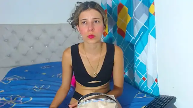 Snapshot of evaFiore chatting on March 1, 2025, 4:15 am evaFiore online show from March 1, 2025, 4:15 am