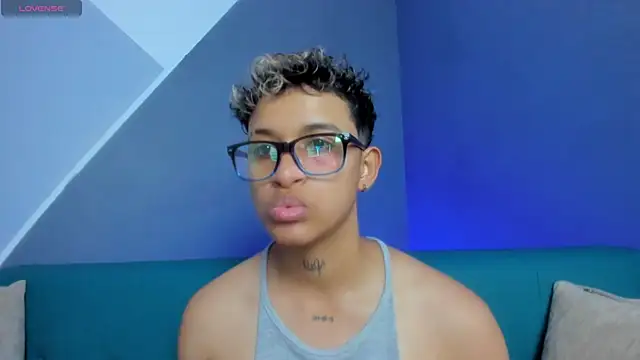 Dominick jones online show from March 17, 2025, 6:11 pm