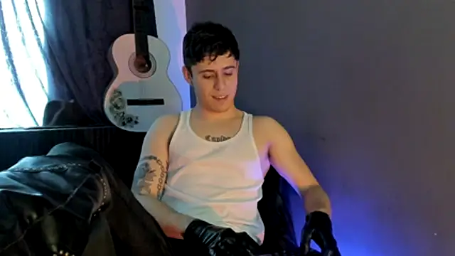 Antonello Vannucci online show from November 21, 2025, 2:49 pm