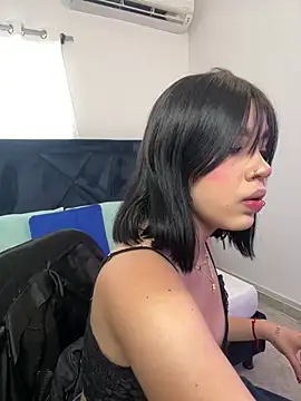 Lily Woodz online show from February 5, 2026, 7:07 pm