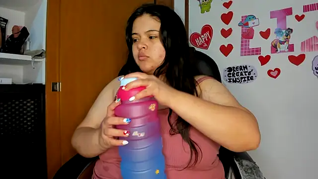 lizzie c online show from March 12, 2025, 2:52 am