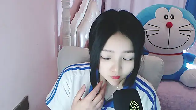 xiao-xiao-D online show from February 21, 2025, 11:44 am